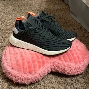 🖤💚 Army Green Adidas NMDs 🖤💚